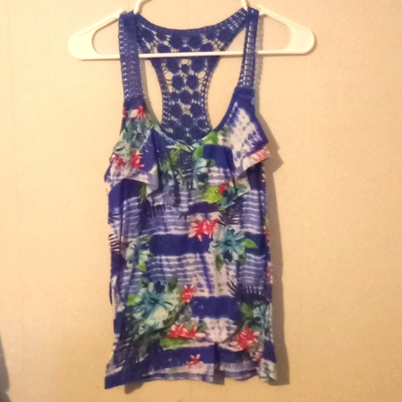 Tanktop - Picture 1 of 3